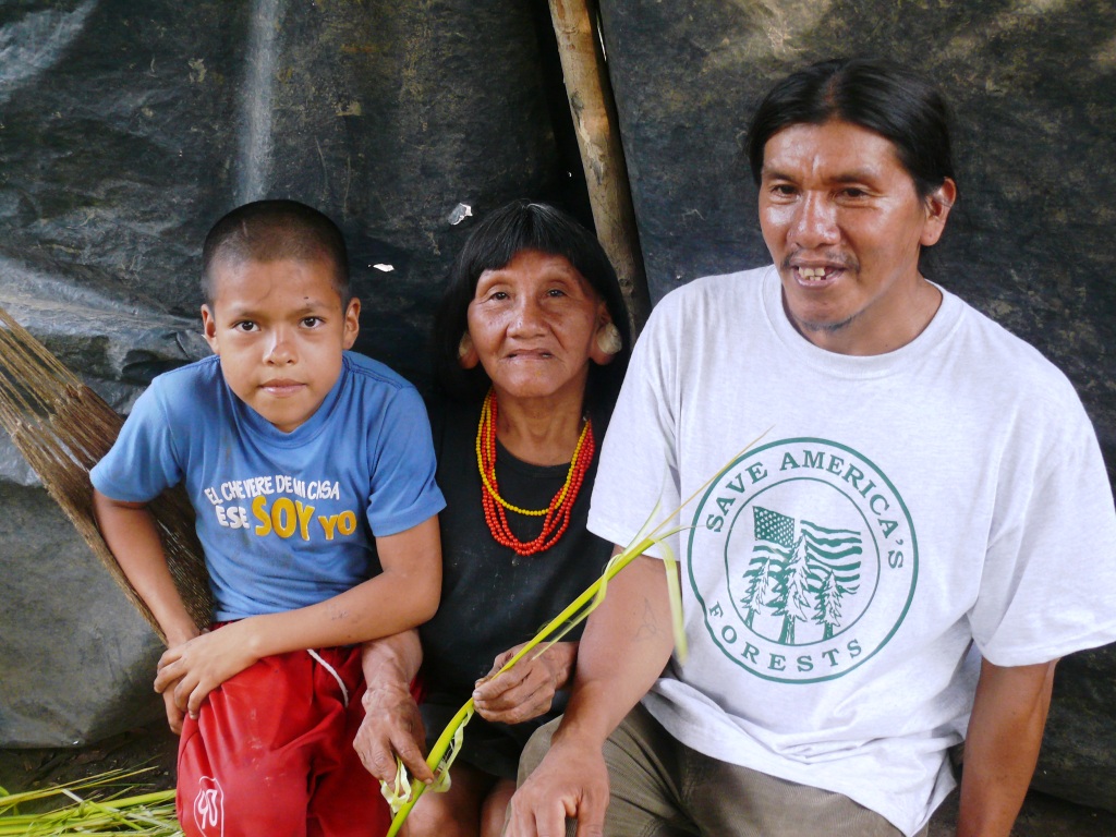 Yasuni - Moi Enomenga - Huaorani - - copyright Save America's Forests